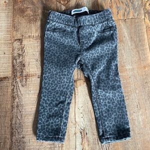 Baby jeggings in grey animal print